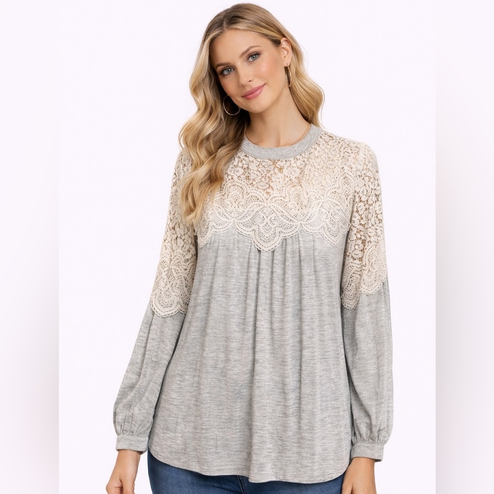 Altar’d State Boho Lace Peasant Top -‎ Size Medium